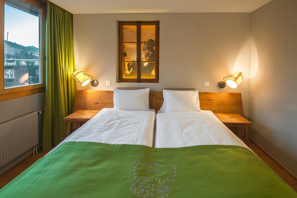 Hotel National Frutigen Szoba fotó